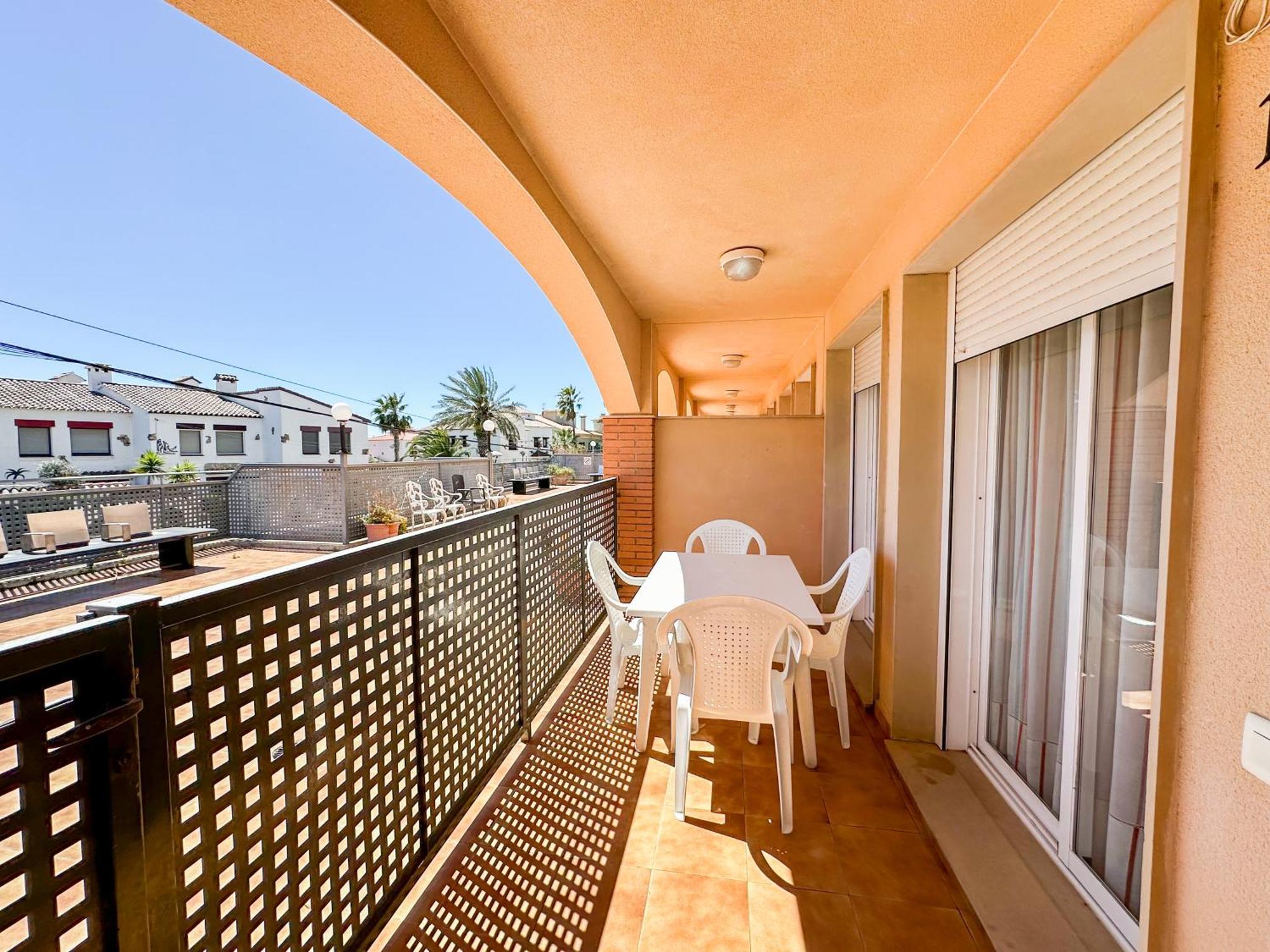 Апартаменты Acogedor Apartamento Cerca De La Playa Wifi Y Parking Mont-roig del Camp Номер фото
